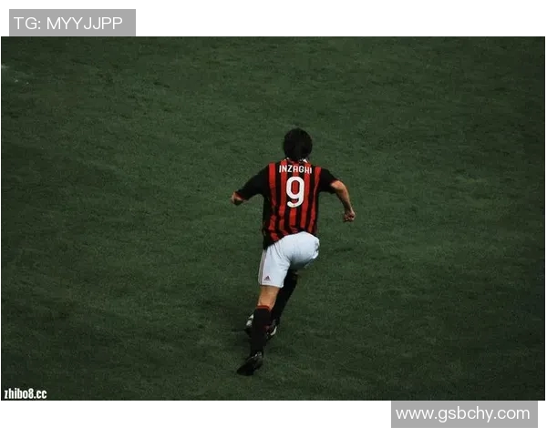 中国足球帅气头型球星盘点 跨越时尚与赛场的魅力风采