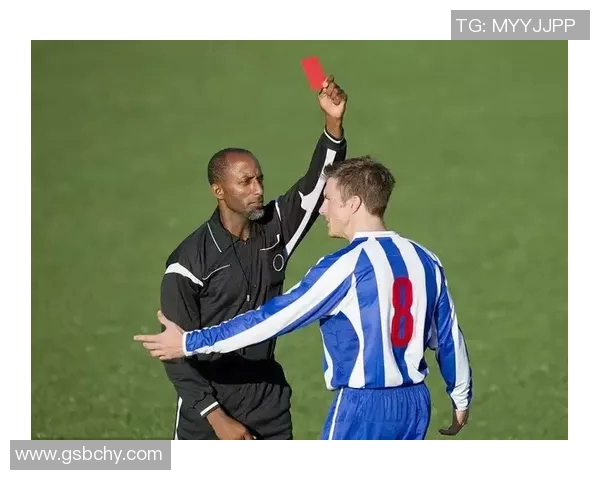 全球四大足球巨星争锋 谁将成就历史最佳球员的荣耀 全球四大足球巨星争锋 谁将成就历史最佳球员的荣耀